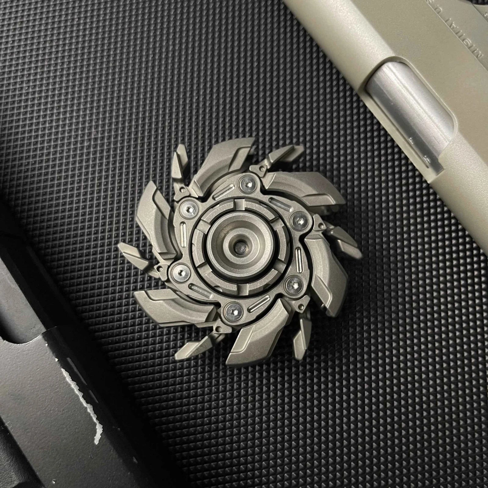 Mecha Spinner Toy