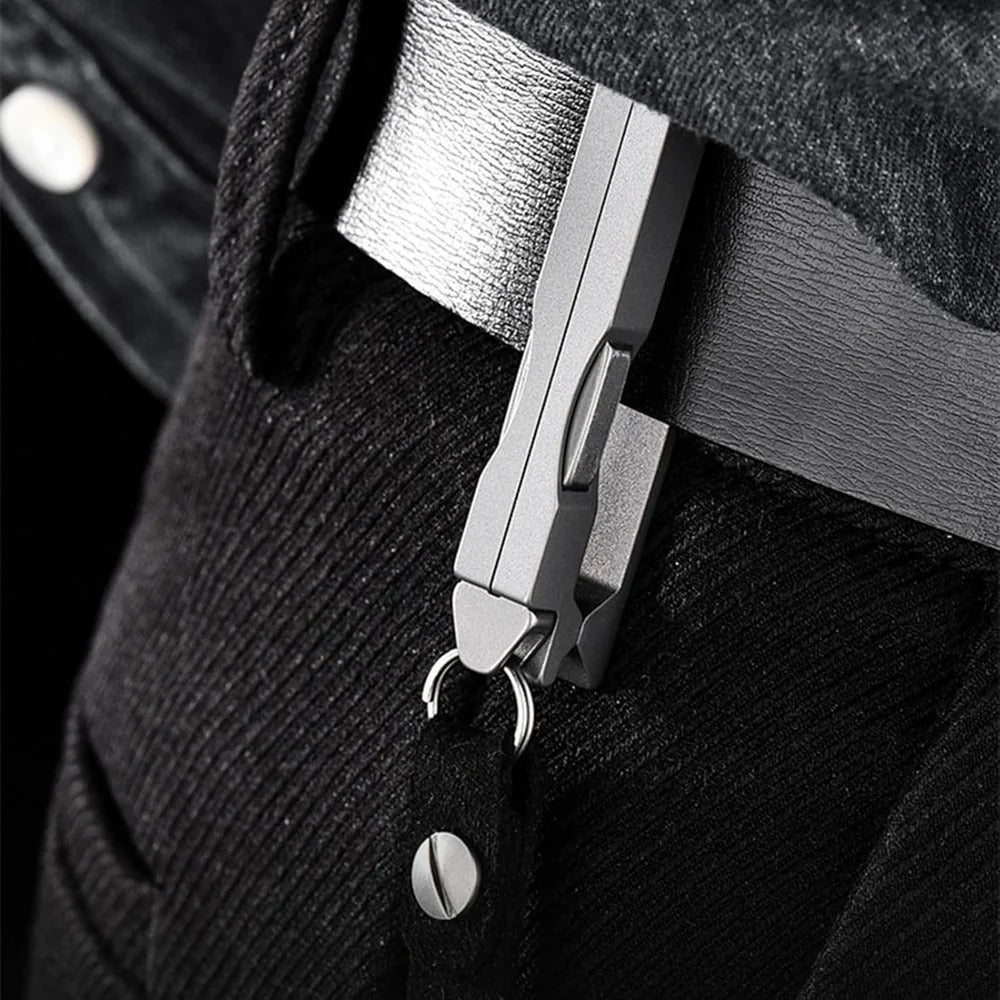 Titanium quick-release keychain