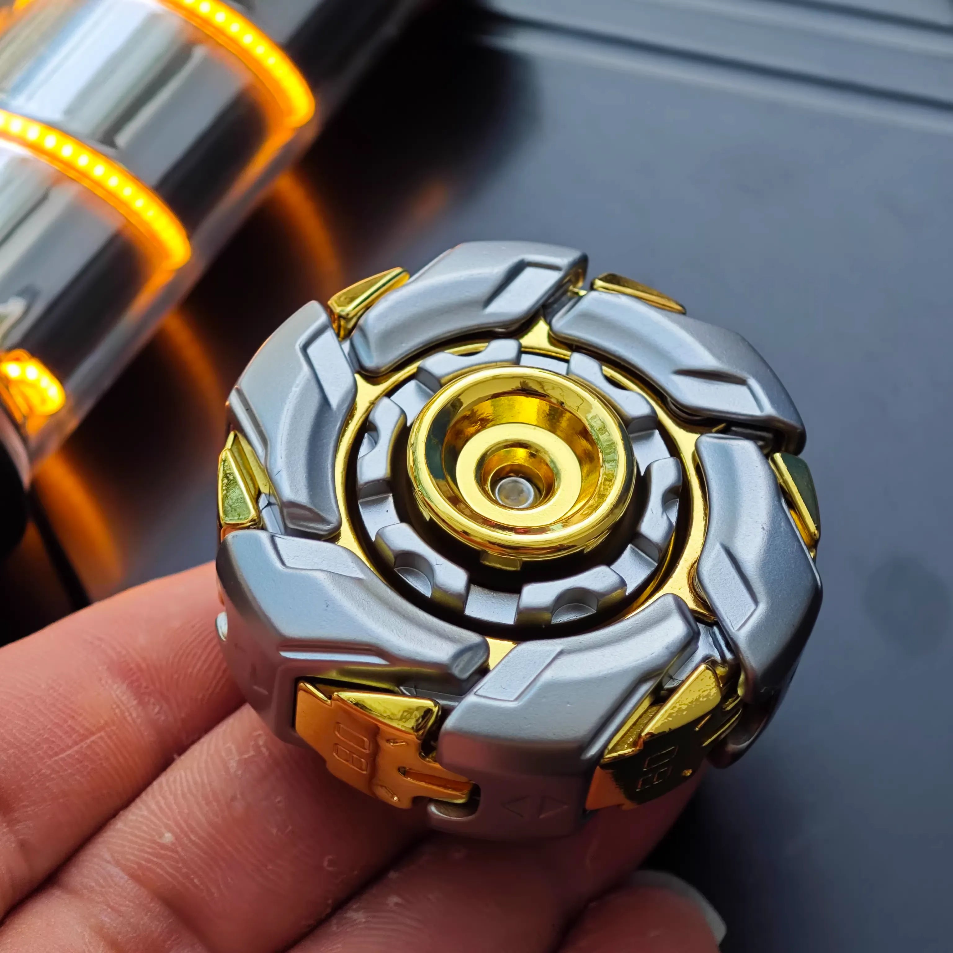 Mecha Spinner Toy