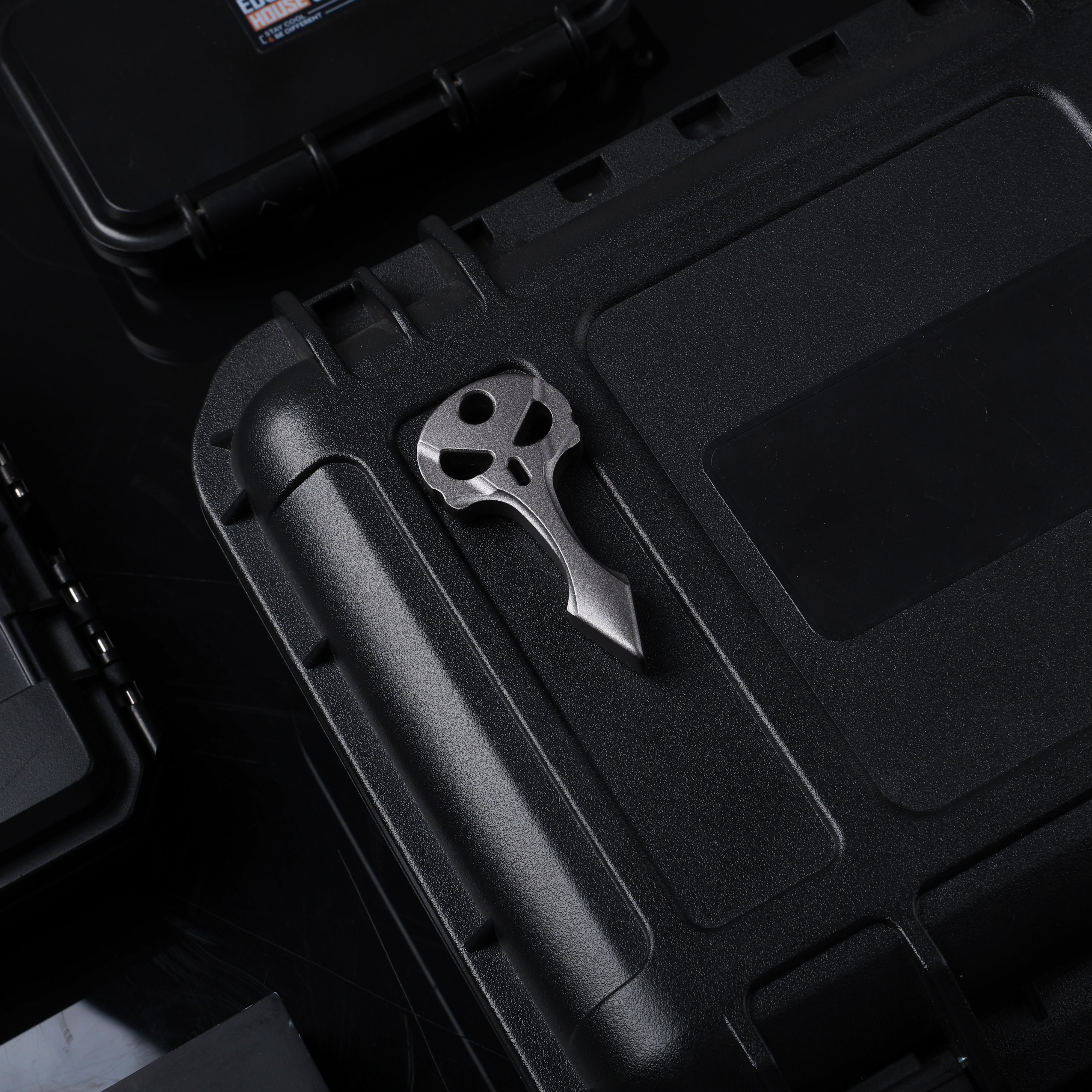 Add-ons:EDC Tactical Window Breaker